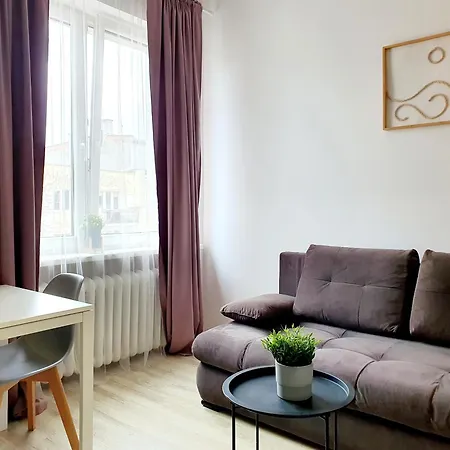 Apartment Swietojanska Iv